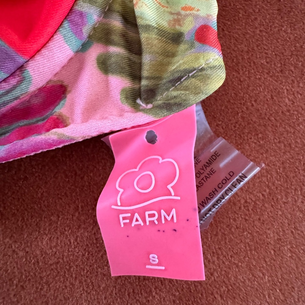 FARM Rio Multicolor Bikini Top - Picture 6 of 7
